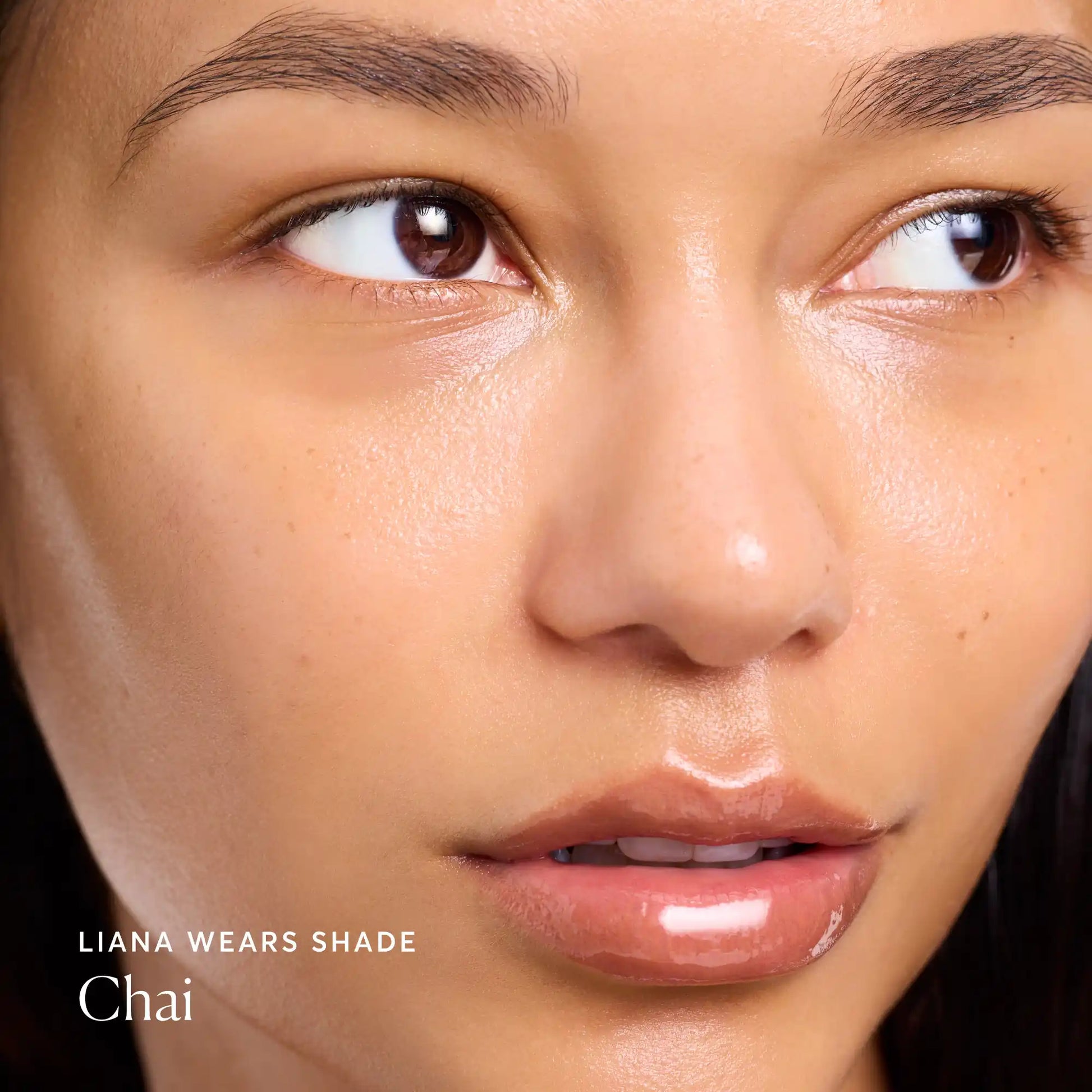 phyto-glow-lip-balm-chai-o3 NATR-60111-Alt-Images-Phyto-Glow-Lip-Balm-Chai-04.webp