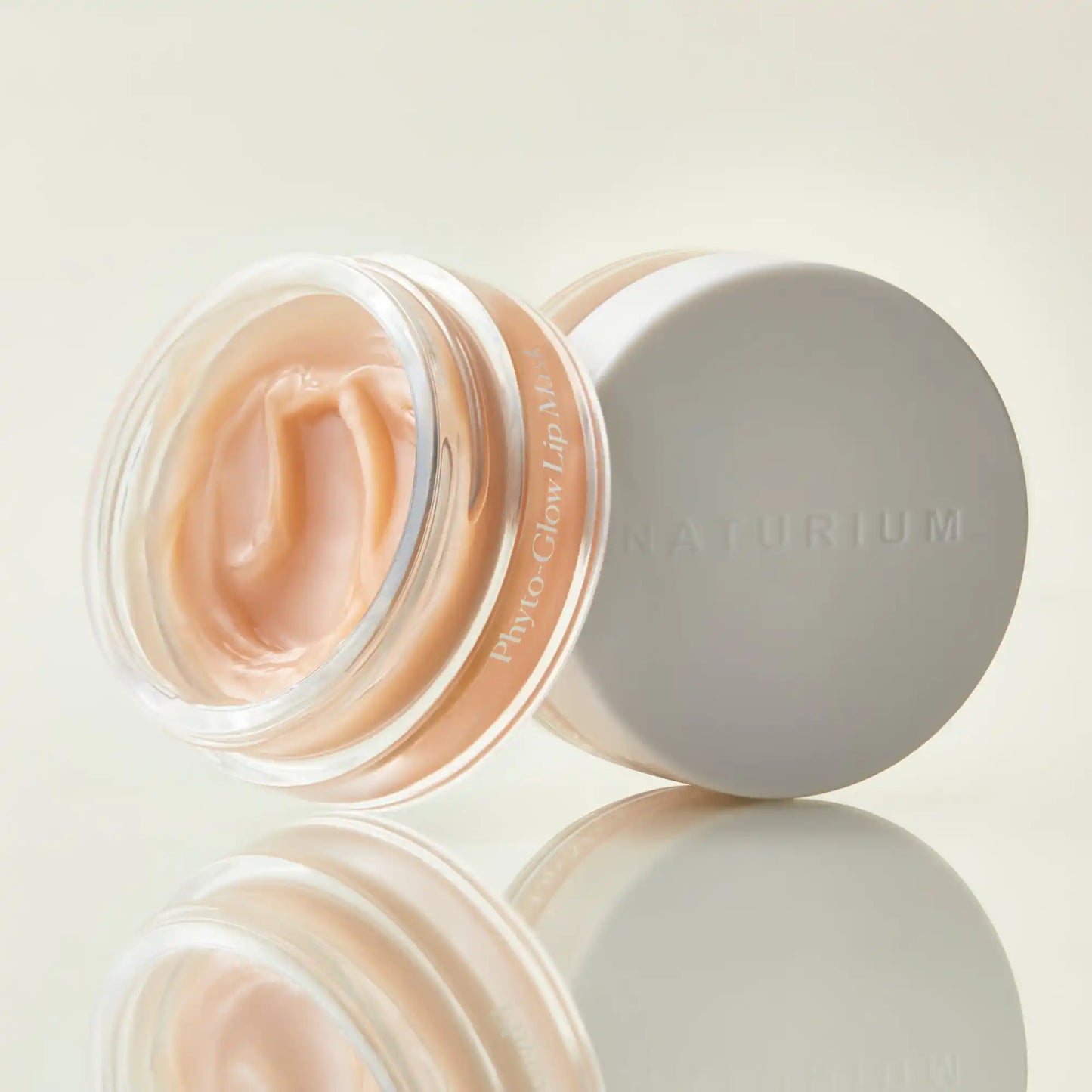 phyto-glow-lip-mask-p1 phyto-lipmask_0607-crop.webp